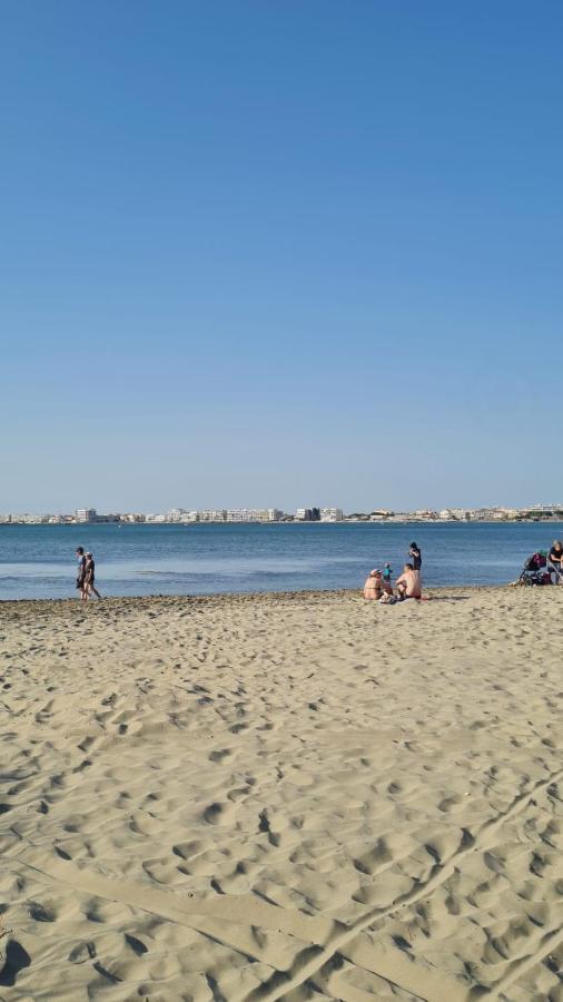 La Cigale De Mer A 100 M De La Plage Et Du Centre Ville Du Grau Du Roi Льо Гро-дю-Роа Екстериор снимка